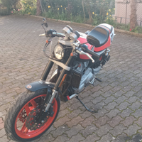 Moto Harley tenuta benissimo