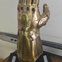 guanti di thanos 1:1