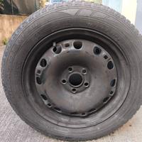 4 Gomme 185/60 R15 84T Invernali Falken + cerchi