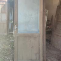 porta antica vintage con vetro martellato