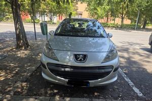 Peugeot 207 1.4 8V 75CV 5p. ONE Line