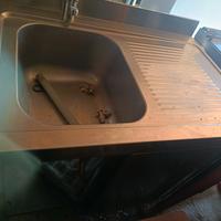 lavandino industriale una pozza , sportellato.