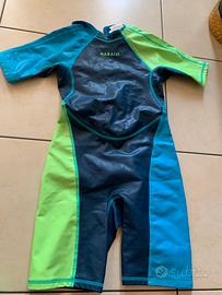 tuta da piscina 8 anni
