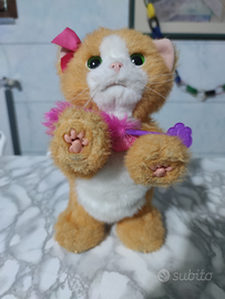 FurReal Daisy, la Gattina Che Gioca con Te