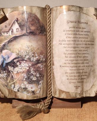 Libro soprammobile con poesia mamma