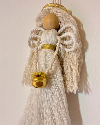 Angelo in macrame