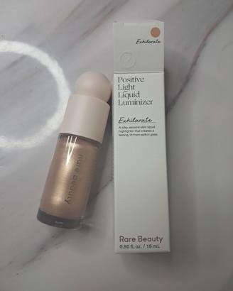 Rare beauty exhilarate highlighter liquido da 15ml