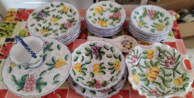 servizio di piatti di ceramica di castelli 