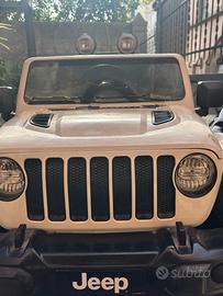Macchina elettrica Jeep