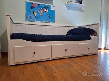 letto Hemnes Ikea