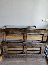 Pallet di legno usato