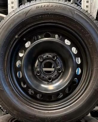Ruote Pneumatici 195/65R15 invernali e Cerchi 6x15