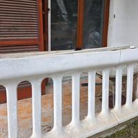 Balaustra barriera fioriera