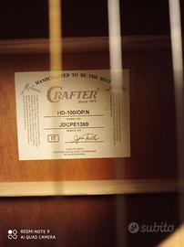 Crafter chitarra acustica non amplificata.