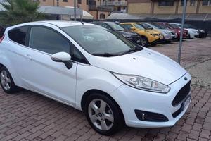 FORD Fiesta 1.5 TDCi 95CV 3 porte Titanium
