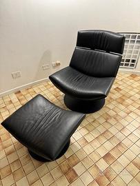 Poltrona e Pouf Dèsirèe Kara.