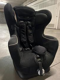 Seggiolino Bebe Comfort Iseos Neo Black