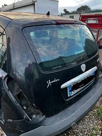 Ricambi Lancia Ypsilon nera