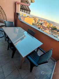 Tavolo da 6 da giardino con top in vetro +4 sedie