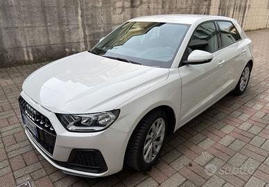 A1 Sportback 30 1.0  Admired s-tronic Neopatentati