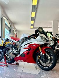 YAMAHA YZF R6 ACCESSORIATA FINANZIABILE