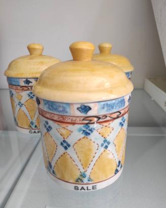 Vasi cucina zucchero e sale