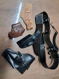 Fondine e cinturone.