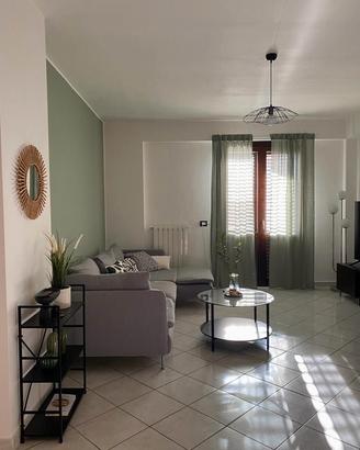 Arredamento completo cucina, salotto, camera letto