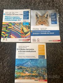 Libri di Scienze ZANICHELLI del liceo
