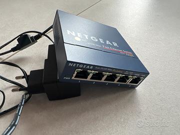 Switch Netgear FS105 5 porte