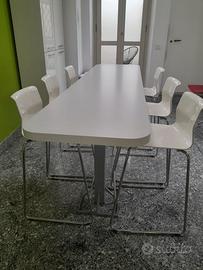 Bancone tavolo bianco