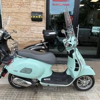 Piaggio Vespa 300 GTS hpe SUPER ABS