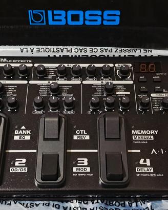 Pedaliera Multieffetto Boss ME-90 