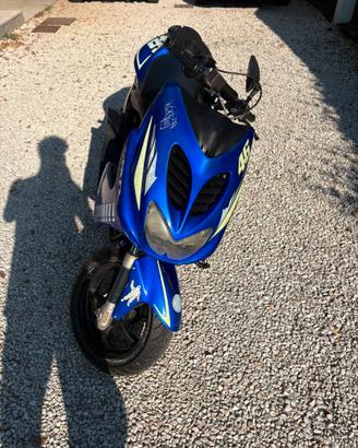 Yamaha aerox 50 Valentino Rossi