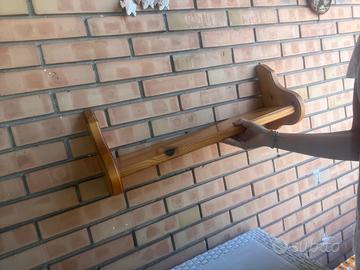 Mensole tirolesi e angoliera