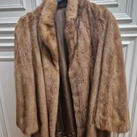 pelliccia di visone chiaro