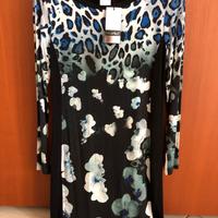 Vestito lungo fantasia floreale sul celeste