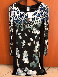 Vestito lungo fantasia floreale sul celeste