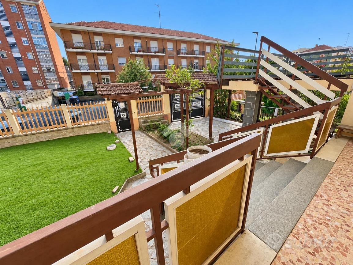 Casa – Rivalta di Torino, Tetti Francesi - Altro