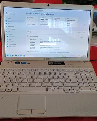 Sony Vaio Intel i5 8GB RAM SSD 240GB