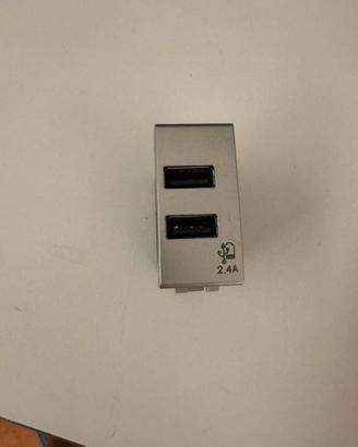 Frutto BTicino Living Light USB