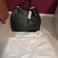 Borsa Guess nera Victoria eco Coal Logo