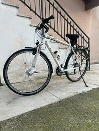 Cube Town GTS Travel Bianca Come nuova