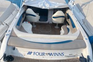 Motoscafo Four winns