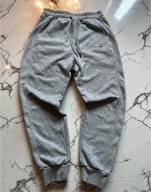 Pantaloni della tuta Moncler grigi con logo 👖