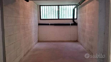 Box 14 mq via Nino taranto - giardino di roma