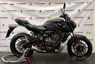 YAMAHA MT 07 2022