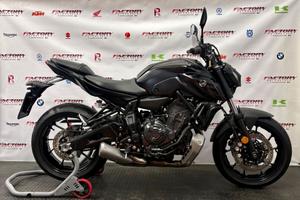 YAMAHA MT 07 2022