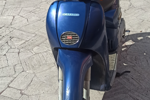 Scarabeo DeLuxe Aprilia 50cc 2t