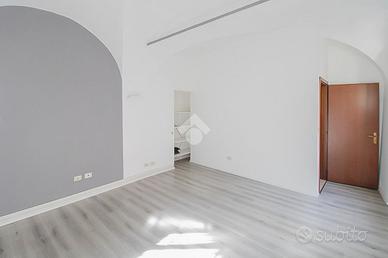 NEGOZIO A OSPITALETTO